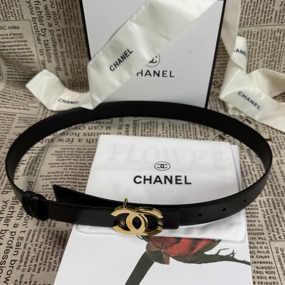 CHANEL Black Leather Belt - Picture 1 of 6